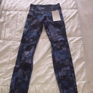 Lululemon Speed Up Tight 28” Size 2